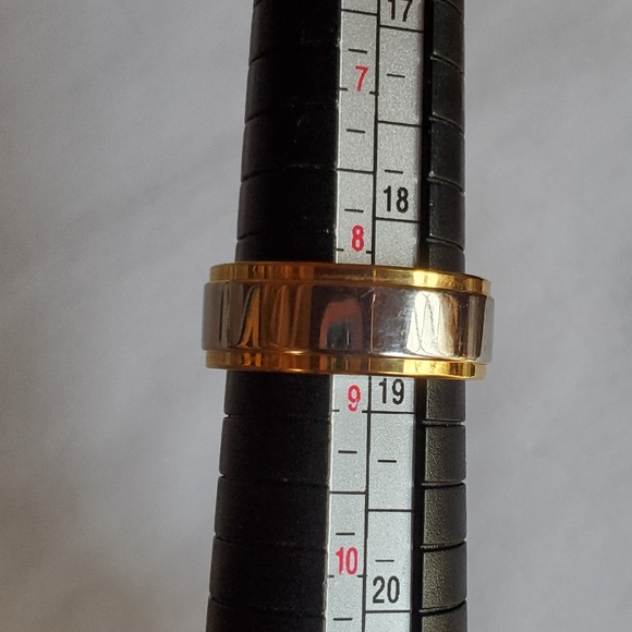 Vintage Stainless Steel Gold & Silver Wedding Band - Picture 12 of 13
